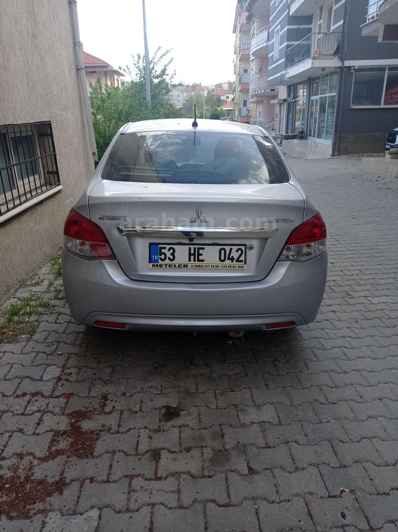 ....FİYAT DÜSTÜ.... Memurdan Temiz Mitsubishi Attrage 1.2 Intense Plus 2015 Model Afyonkarahisar 3