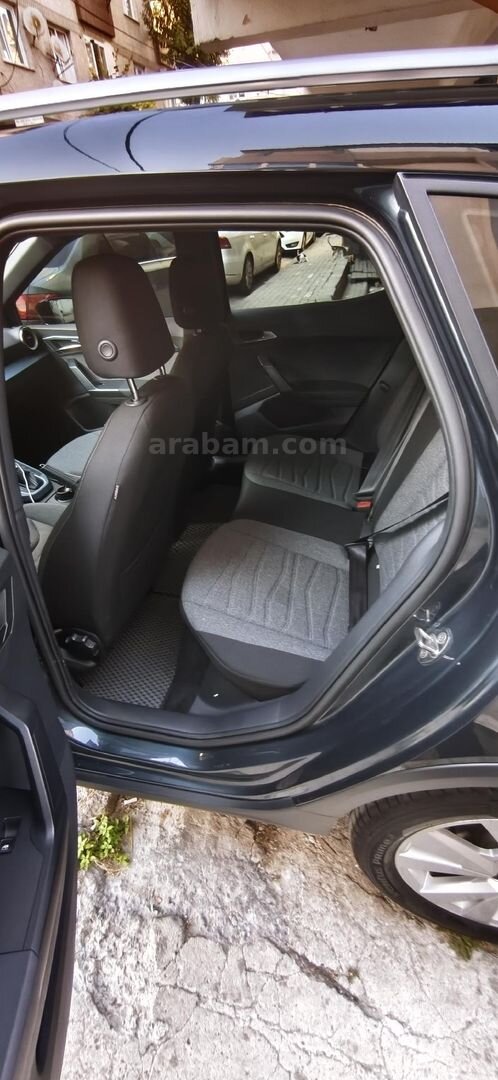 Sahibinden Seat Arona 1.0 EcoTSI Xperience 2024 Model 7