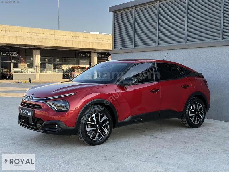 Galeriden Citroen C4 1.2 PureTech Feel Bold 2023 Model Ankara 77.000 km Kırmızı