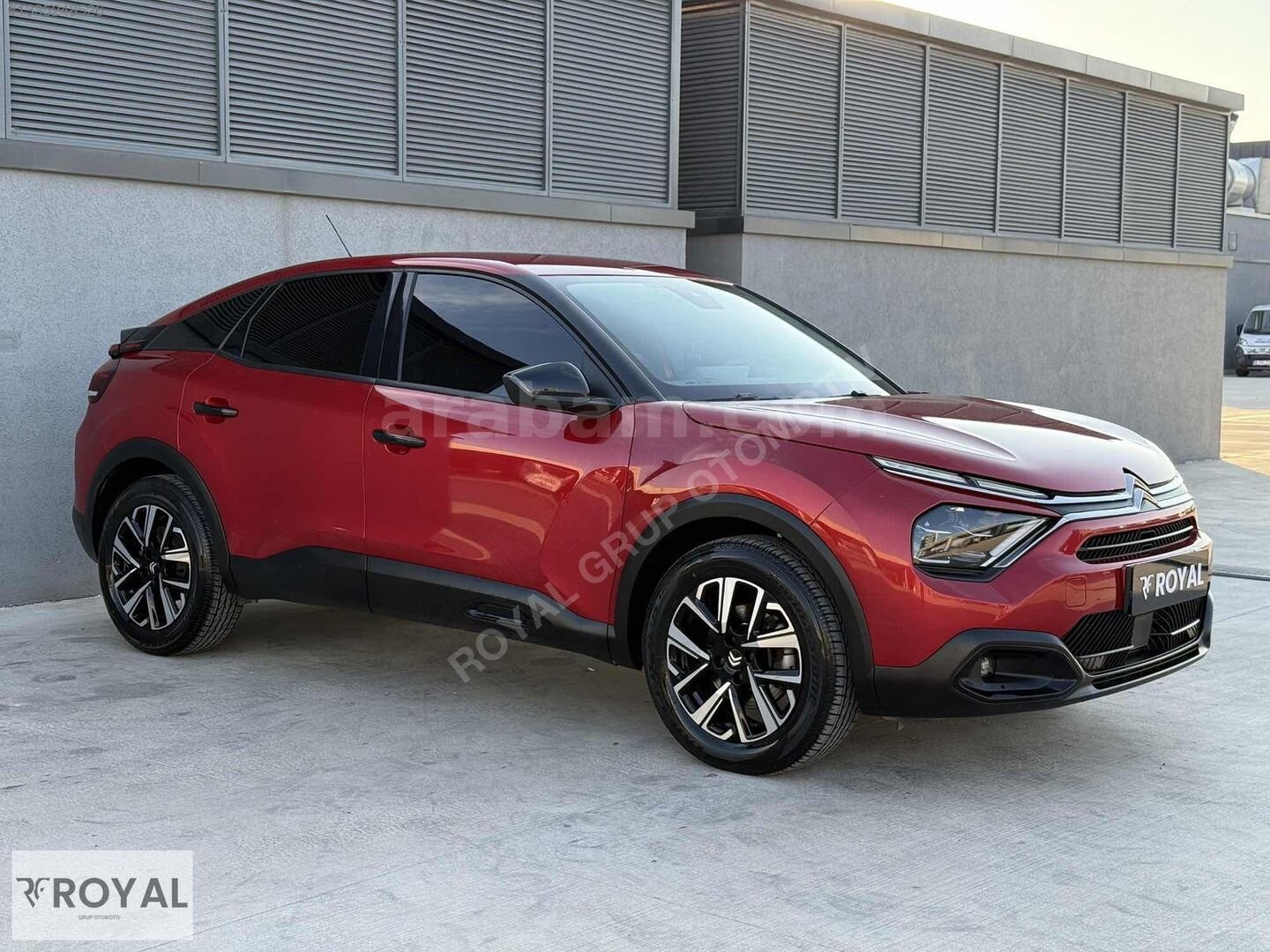 Galeriden Citroen C4 1.2 PureTech Feel Bold 2023 Model Ankara 77.000 km Kırmızı 3