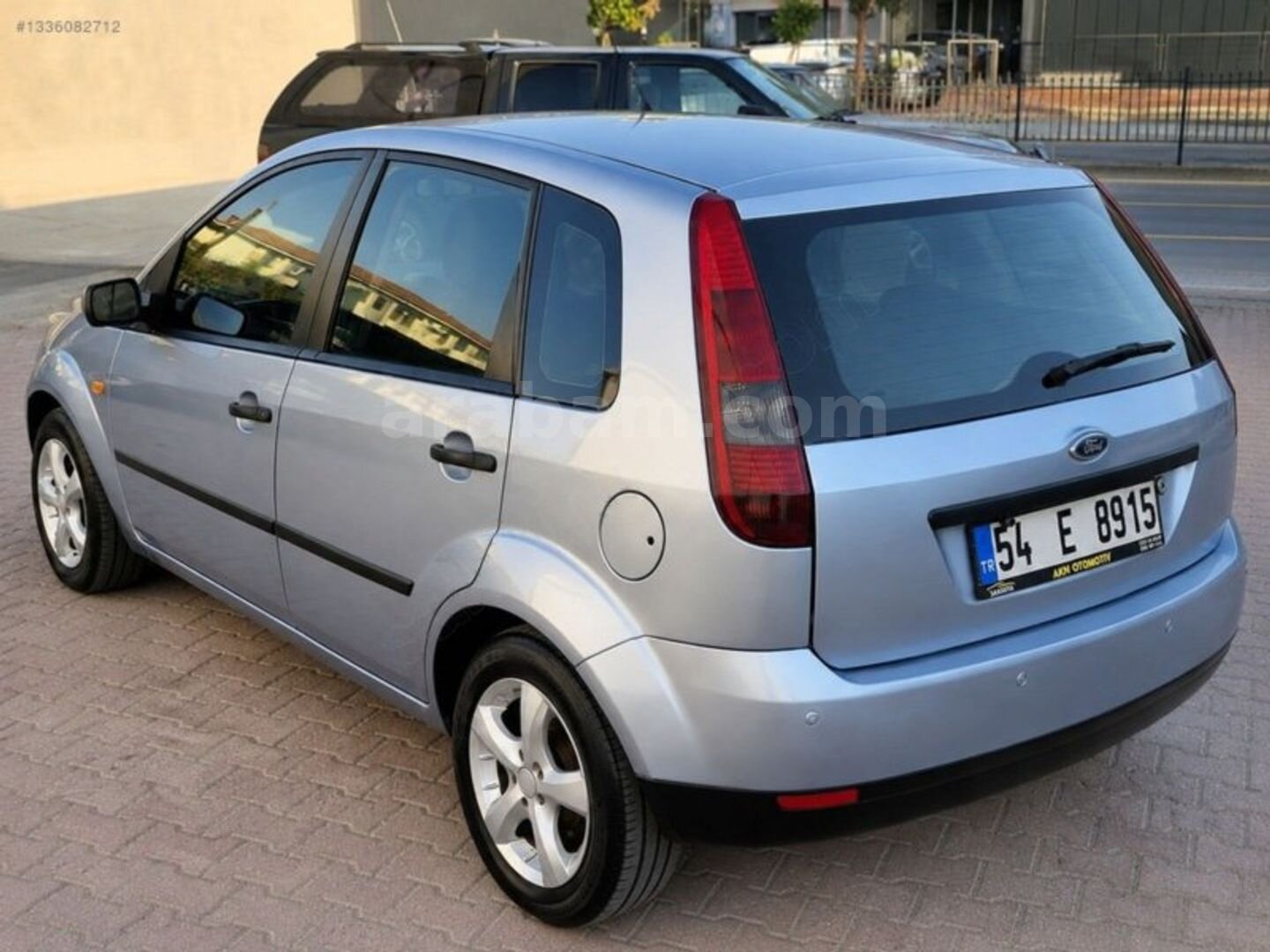 Galeriden Ford Fiesta 1.4 TDCi Comfort 2005 Model Sakarya 295.000 km Mavi 6