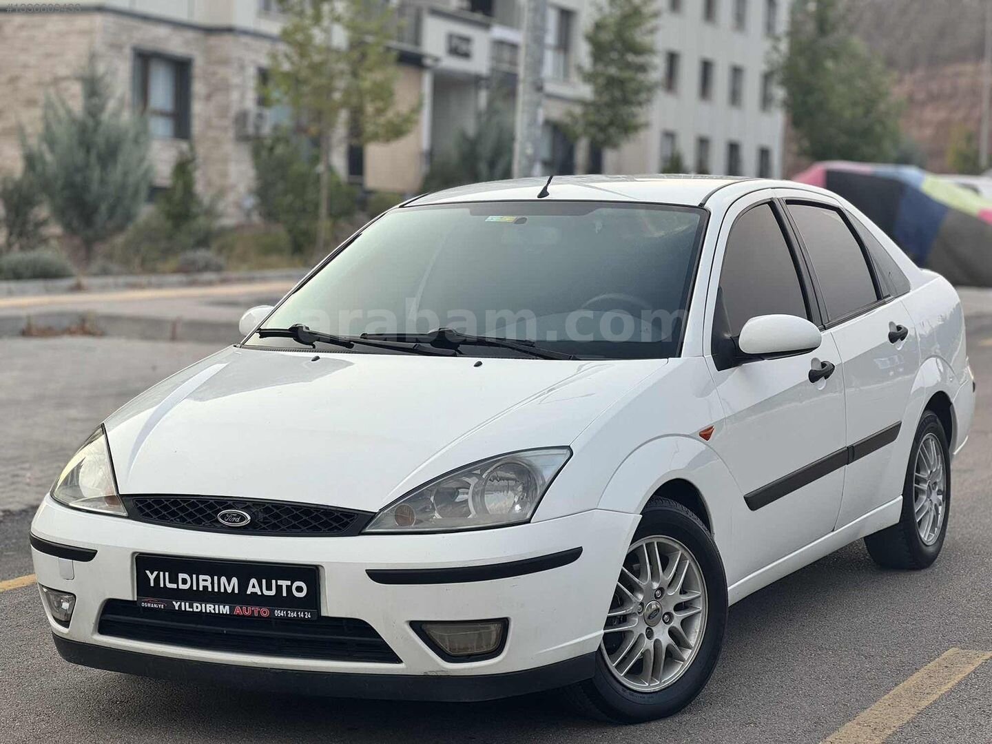 Galeriden Ford Focus 1.6 Comfort 2003 Model Osmaniye 315.000 km Beyaz 1