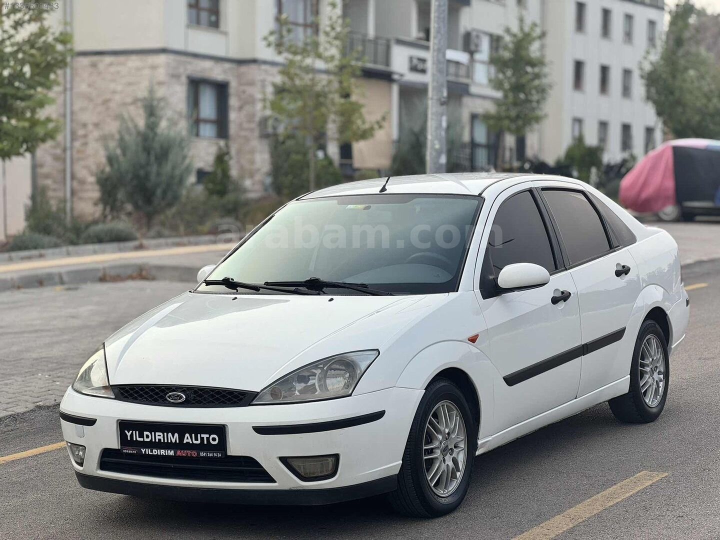 Galeriden Ford Focus 1.6 Comfort 2003 Model Osmaniye 315.000 km Beyaz 5