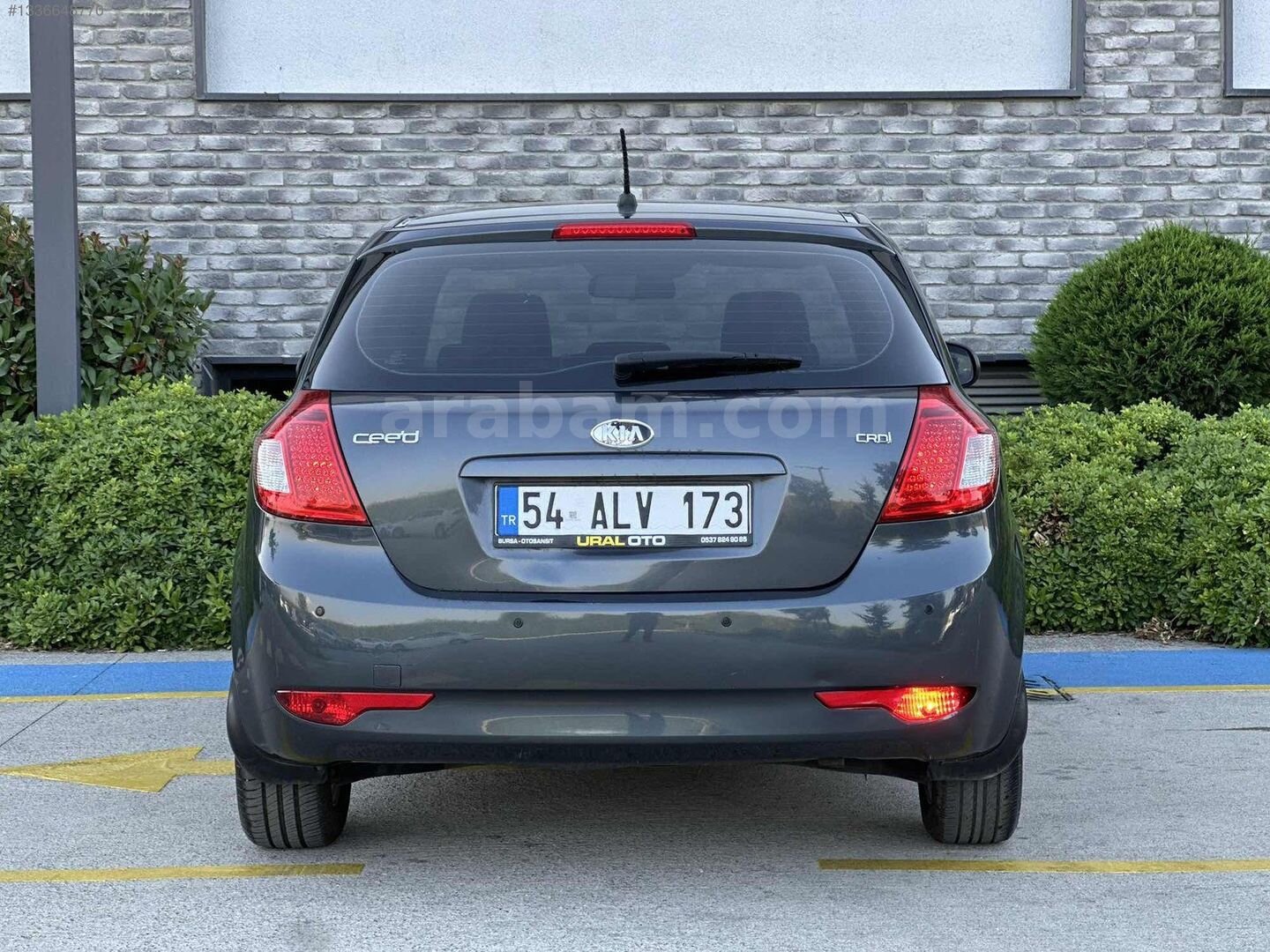 Galeriden Kia Ceed 1.6 CRDi Motion 2012 Model Sakarya 266.000 km Gri 7