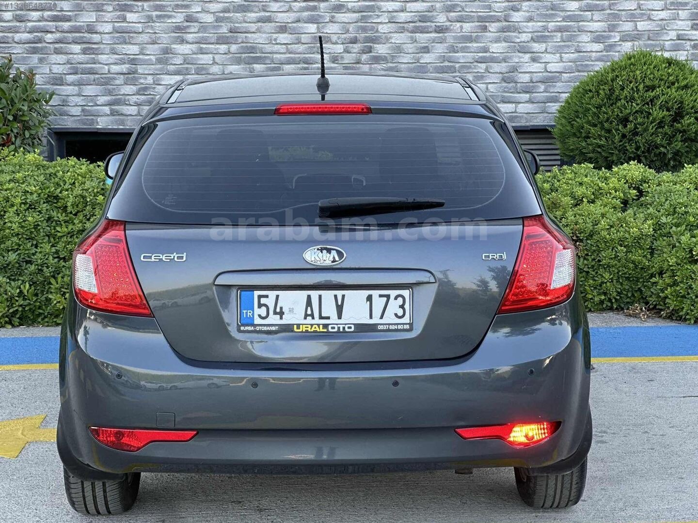 Galeriden Kia Ceed 1.6 CRDi Motion 2012 Model Sakarya 266.000 km Gri 6