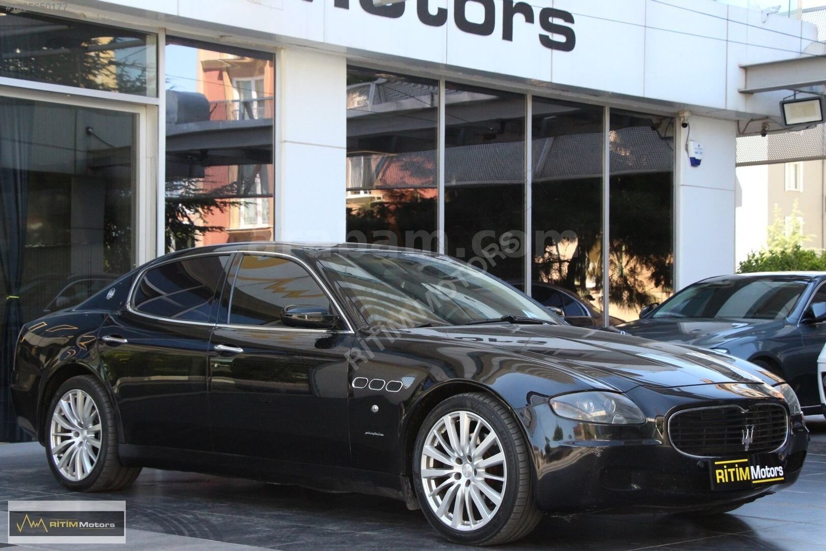 Galeriden Maserati Quattroporte 4.2 Duoselect 2007 Model İstanbul 170.000 km Siyah 5