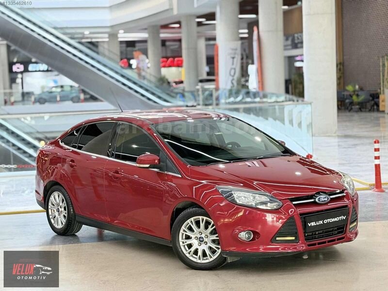 HATASIZ / FORD FOCUS / OTOMATİK / 2013 / 155.000Km LANSMAN RENK