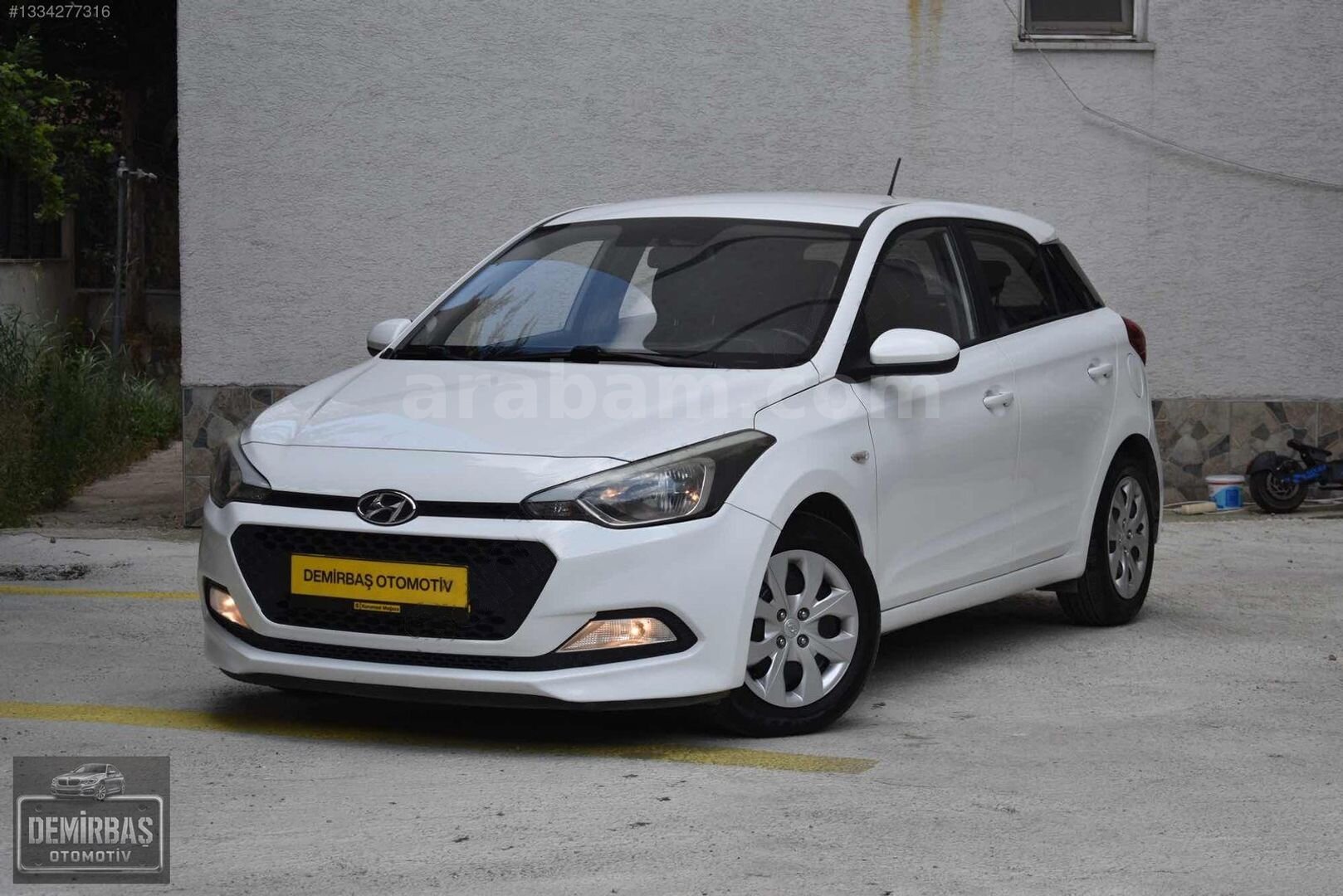 Galeriden Hyundai i20 1.4 CRDi Jump 2016 Model İstanbul 165.000 km Beyaz 3