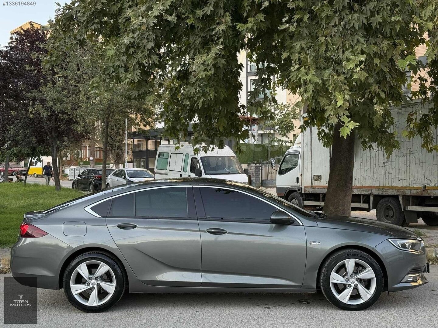 Galeriden Opel Insignia 1.6 CDTI Grand Sport Enjoy 2017 Model İstanbul 252.490 km Füme 6
