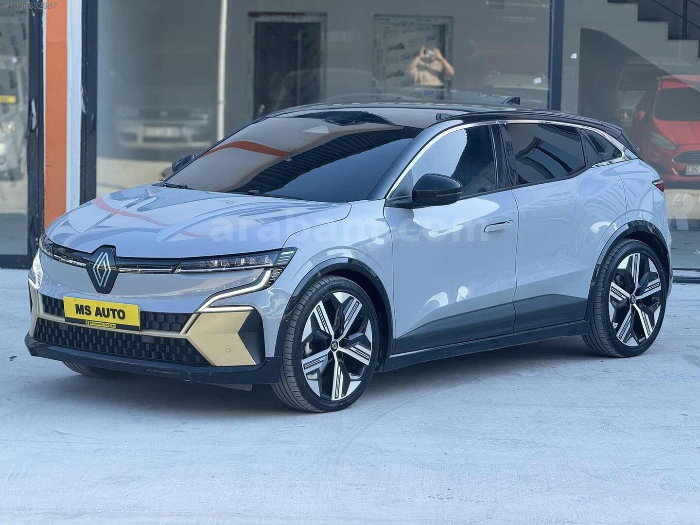 Galeriden Renault Megane E-Tech Iconic 2023 Model Osmaniye 75.000 km Gri 6