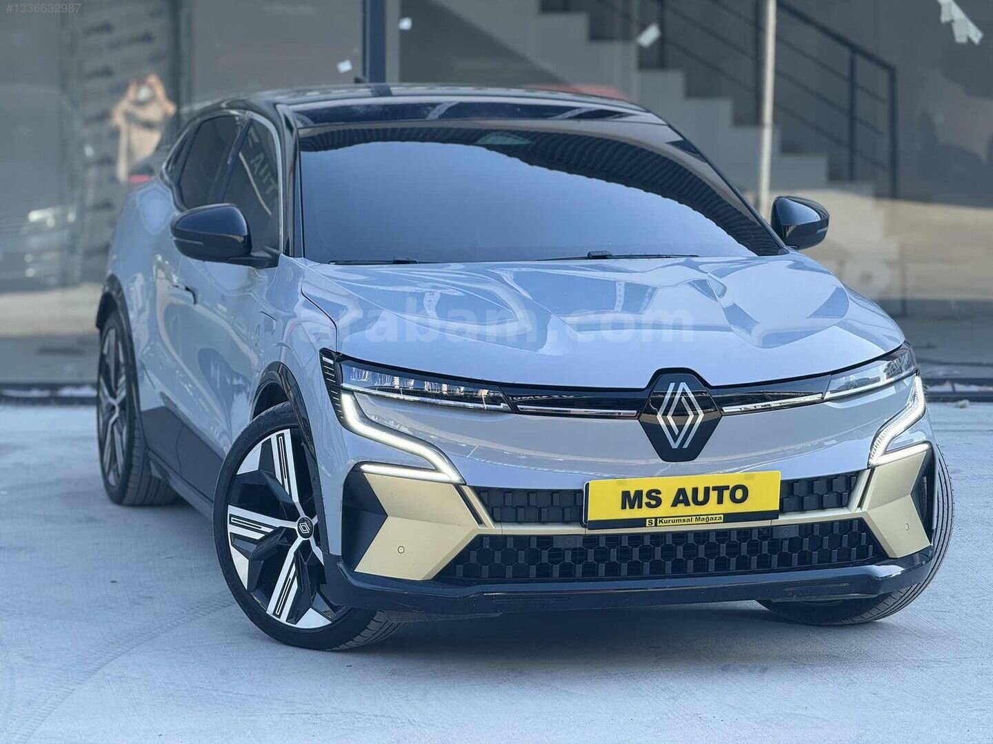 Galeriden Renault Megane E-Tech Iconic 2023 Model Osmaniye 75.000 km Gri 2