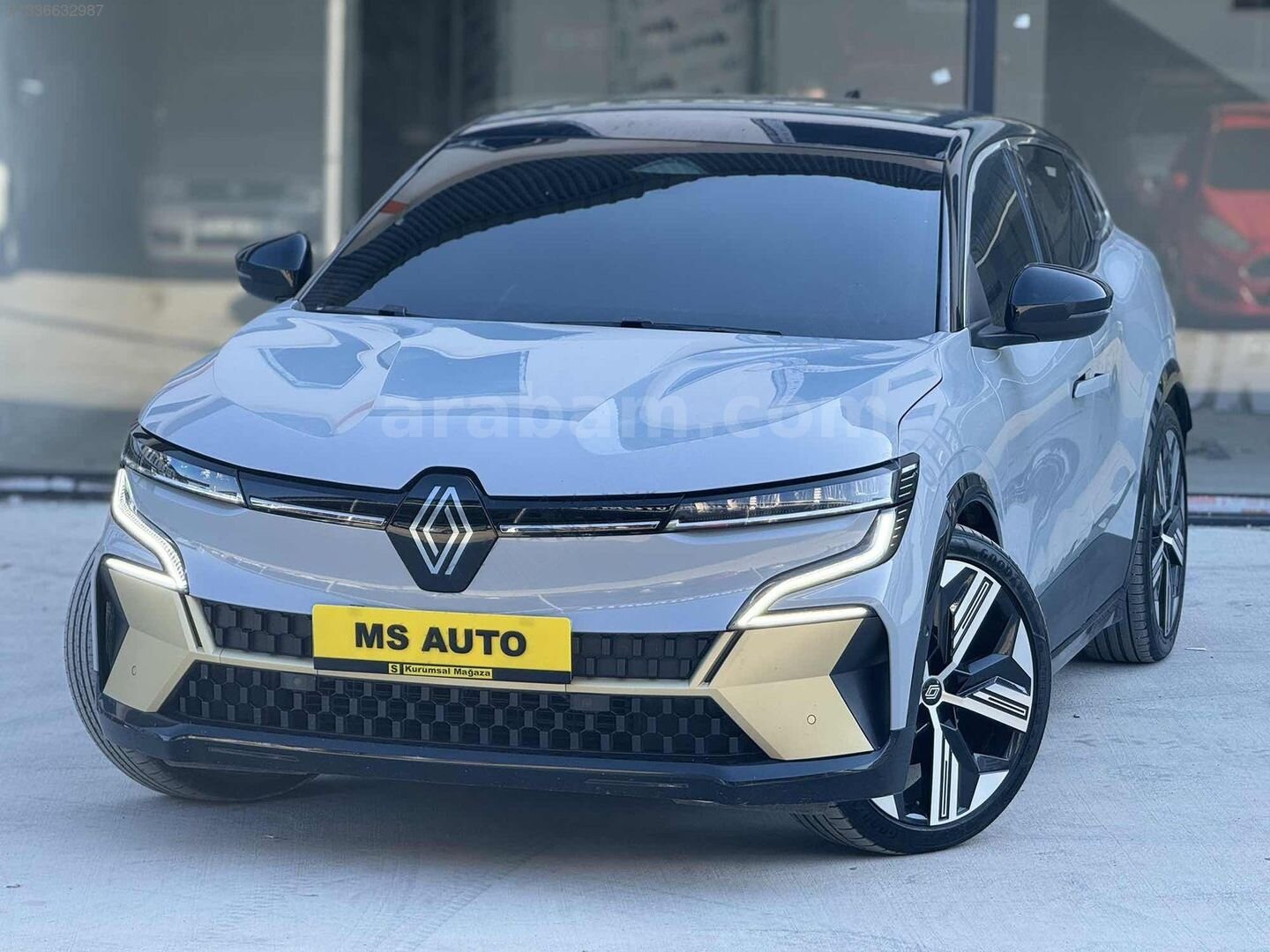 Galeriden Renault Megane E-Tech Iconic 2023 Model Osmaniye 75.000 km Gri 3