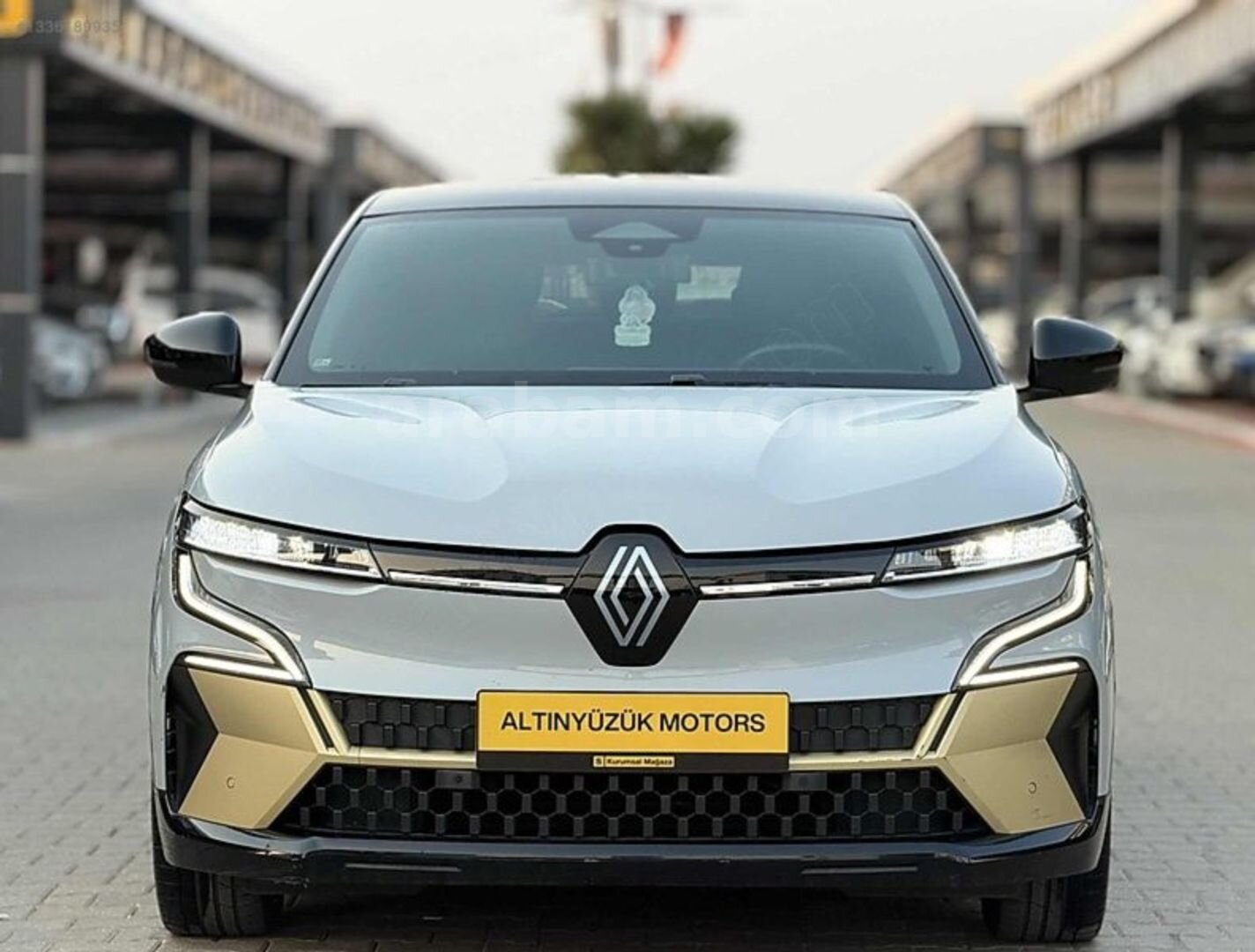 Galeriden Renault Megane E-Tech Iconic 2023 Model Adana 108.000 km Gri 2