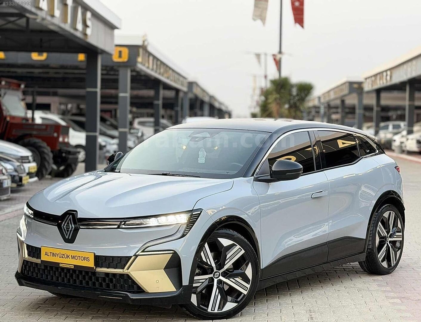Galeriden Renault Megane E-Tech Iconic 2023 Model Adana 108.000 km Gri 1