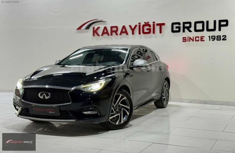 Galeriden Infiniti Q30 1.5 D 2016 Model Osmaniye 180.000 km Siyah