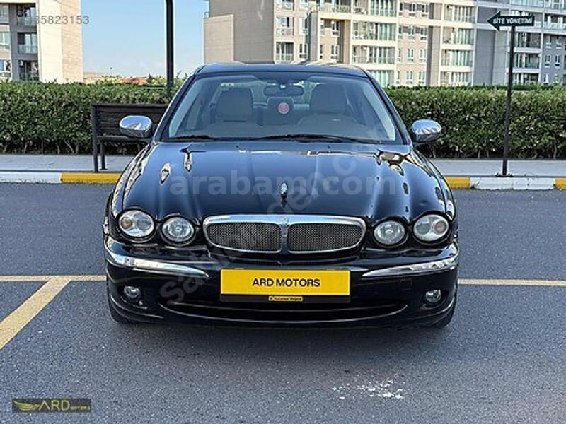 Galeriden Jaguar X-Type 2.0 D Executive 2008 Model İstanbul 180.000 km Siyah