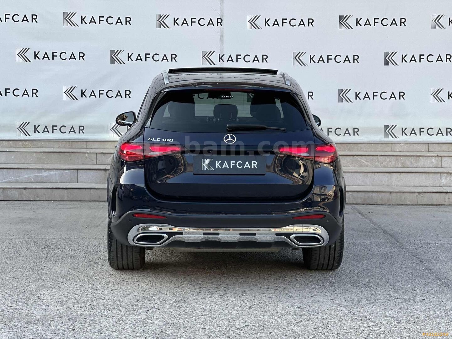 "KAFCAR" 2024 MERCEDES GLC 180 AMG LACİVERT + İÇİ BEYAZ HATASIZ 4
