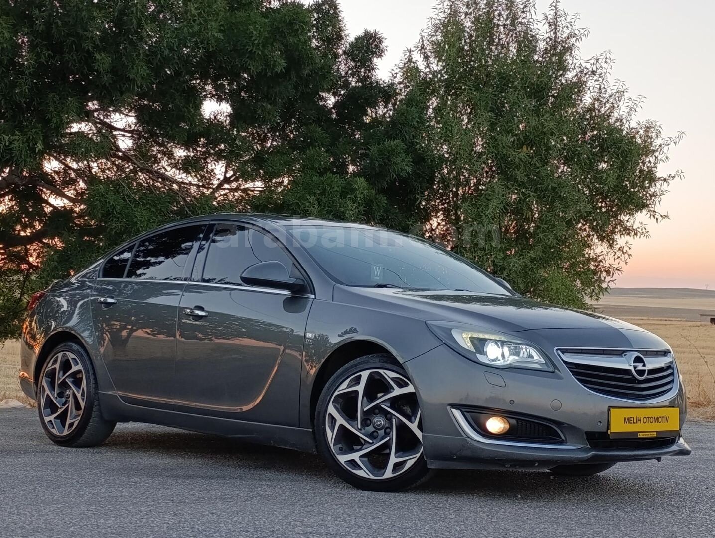 Galeriden Opel Insignia 1.6 CDTI Sport 2016 Model Konya 187.000 km Kahverengi 6