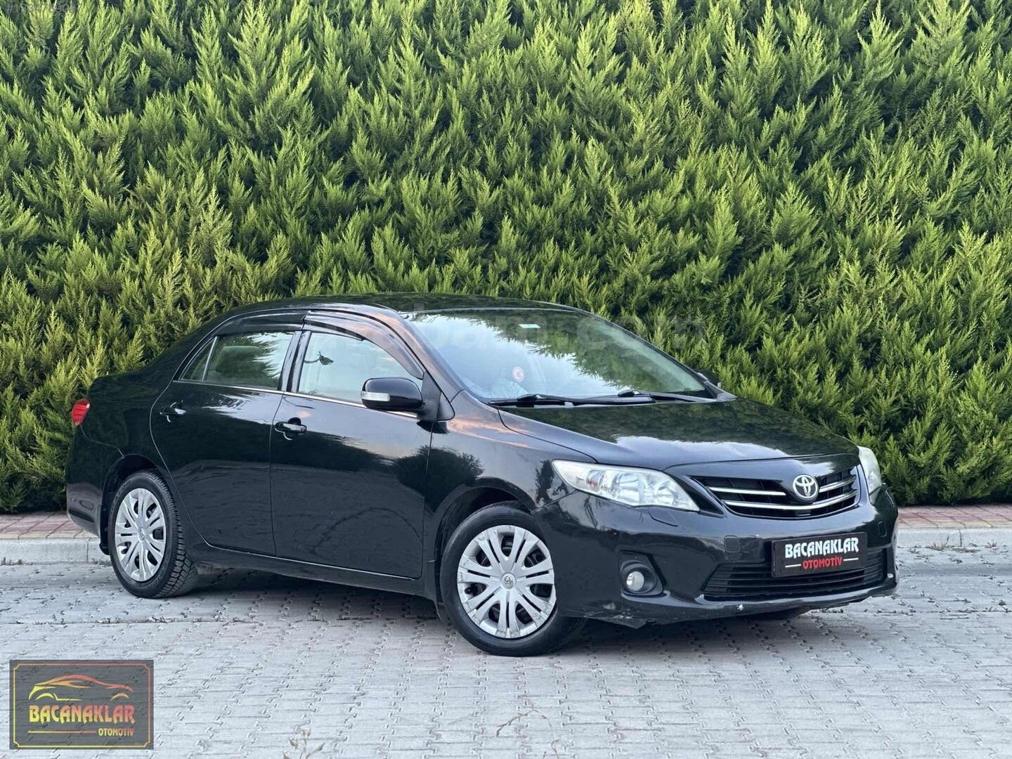 BACANAKLARDAN İÇİ DIŞI EMSALSİZ CAM GİBİ COROLLA SİYAH İNCİ 7