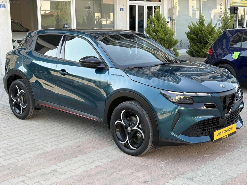 2025 ALFA ROMEO JUNIOR IBRADA SPECIALE HATASIZ BOYASIZ TRAMERSİZ 3