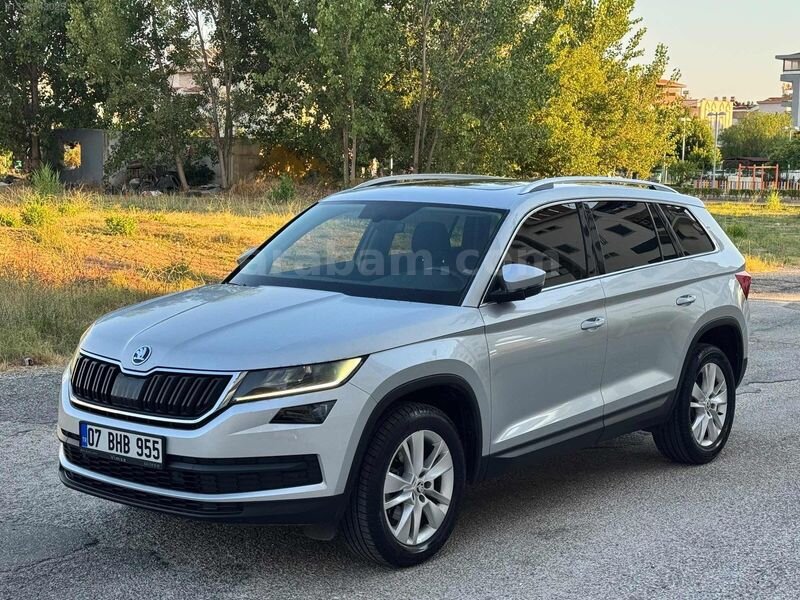 2021 MODEL 77 BİN KM DE HATASIZ BOYASIZ DEĞİŞENSİZ YENİ KASA