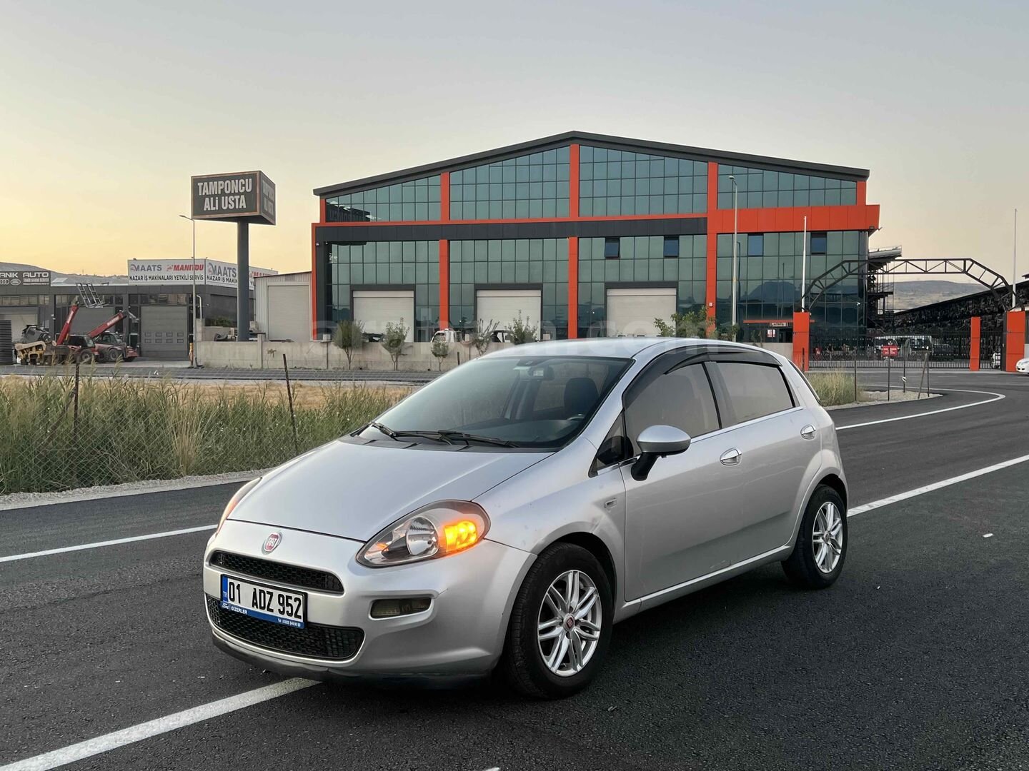 Galeriden Fiat Punto 1.3 Multijet Pop 2013 Model Kayseri 222.000 km Gri (Gümüş) 4