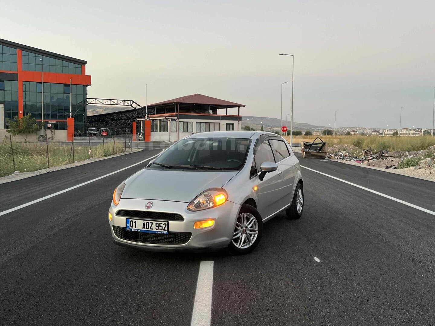 Galeriden Fiat Punto 1.3 Multijet Pop 2013 Model Kayseri 222.000 km Gri (Gümüş) 1