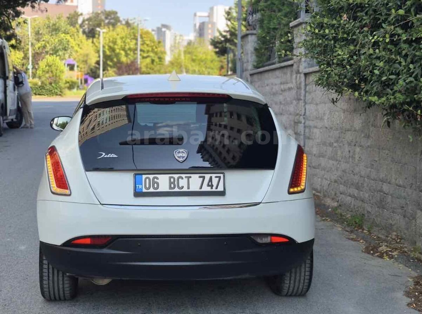 Galeriden Lancia Delta 1.6 MJet 2013 Model İstanbul 223.000 km Beyaz 6