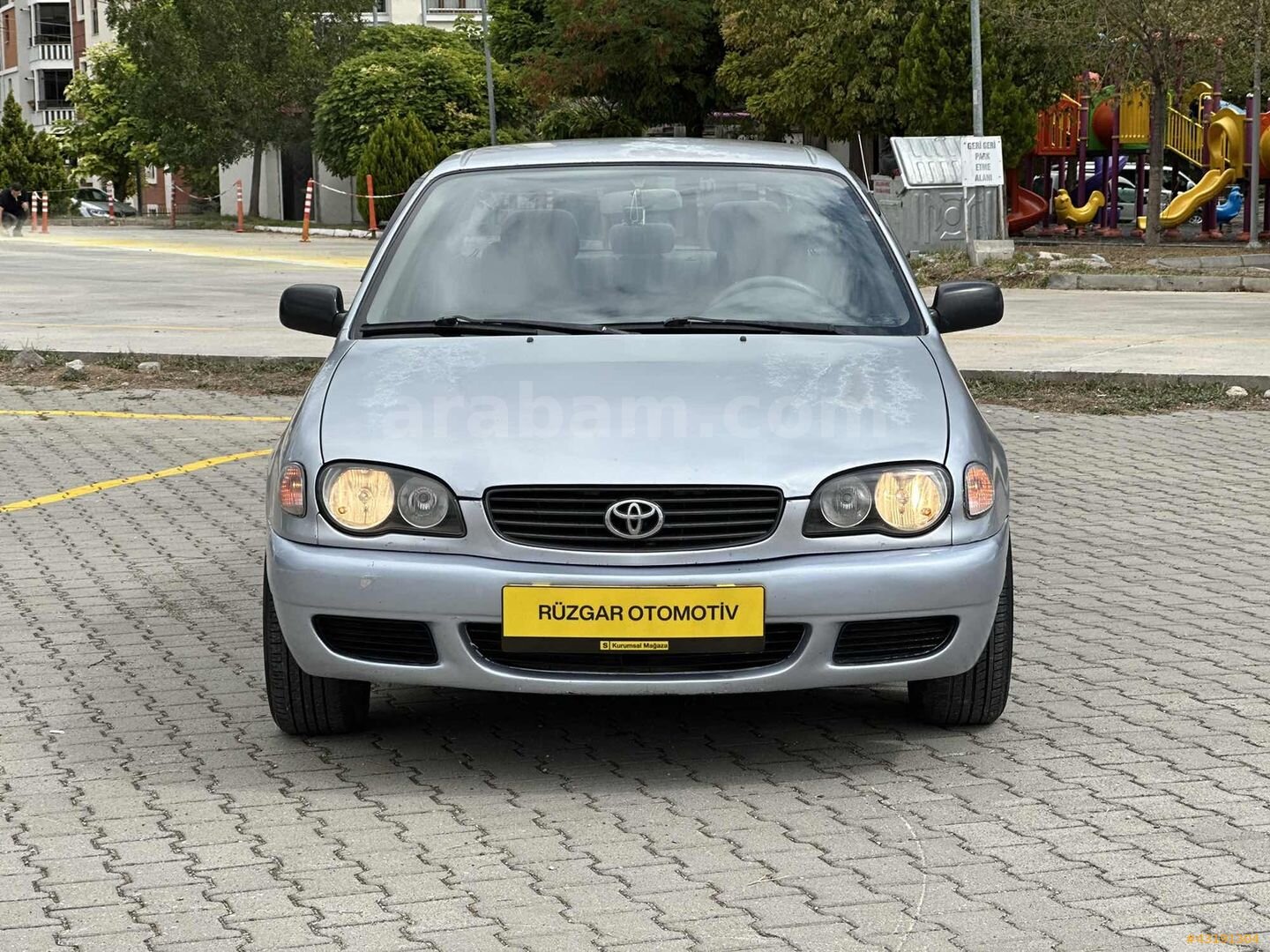2000 model Toyota Corolla 1.6 otm vites 3
