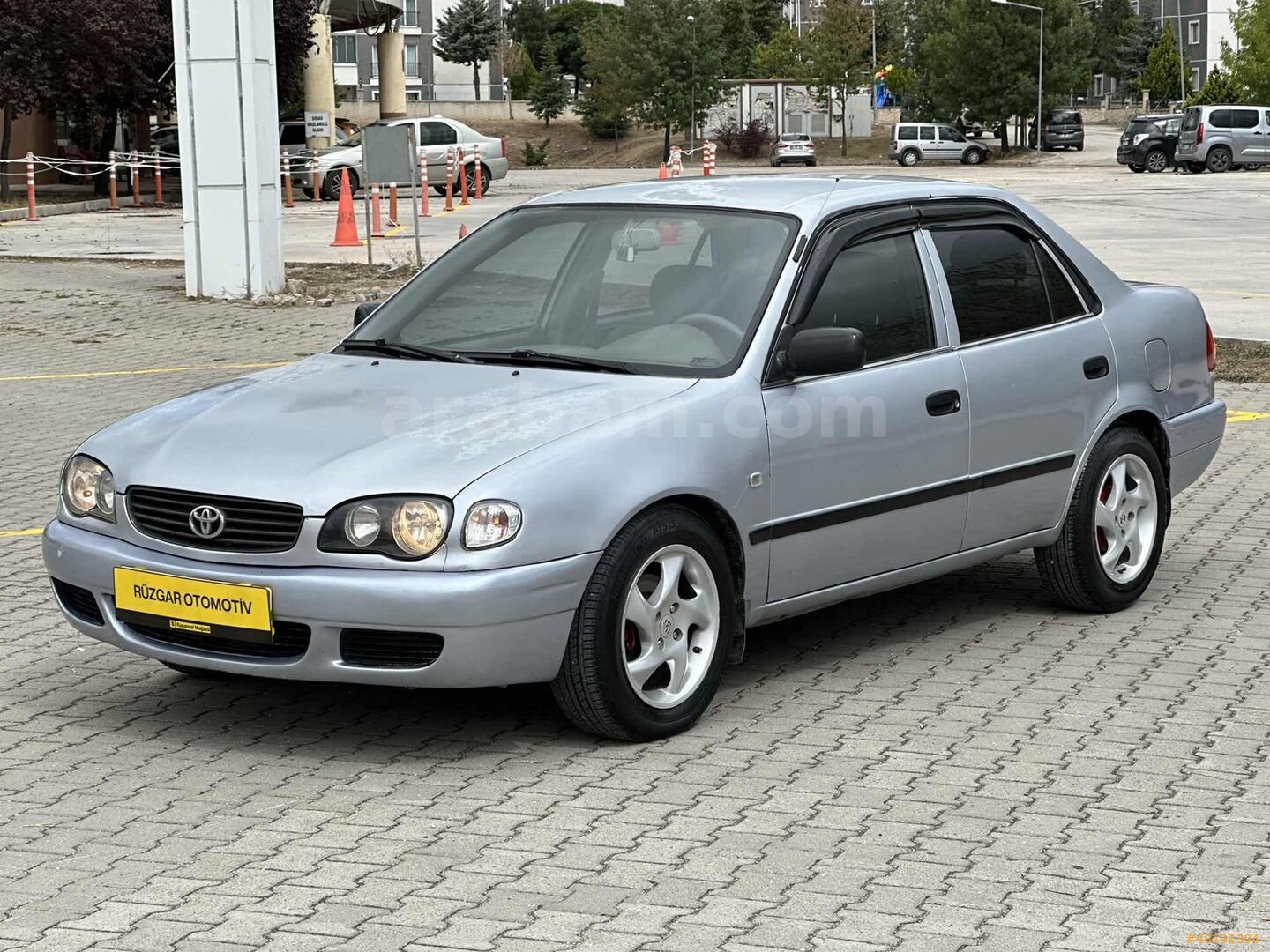 2000 model Toyota Corolla 1.6 otm vites 2