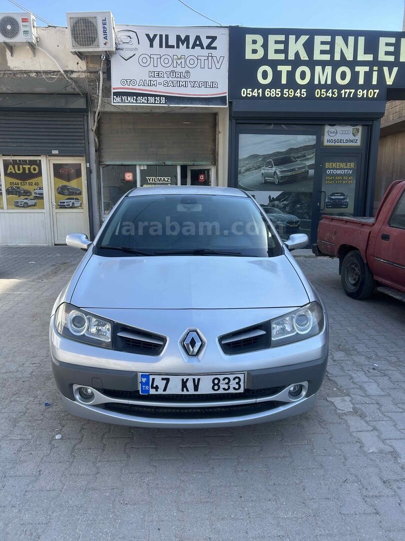 Galeriden Renault Megane 1.5 dCi Expression 2009 Model Mardin 293.000 km Gri 1