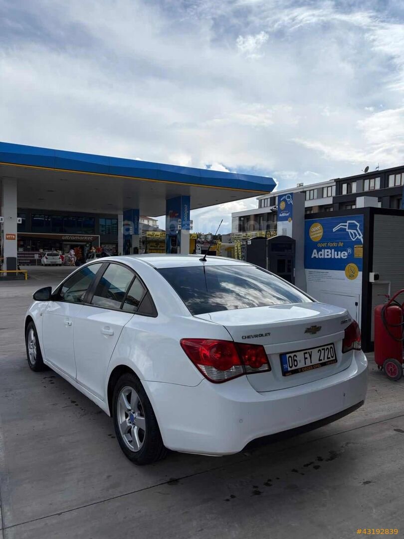 EFE GALLERY'DEN SATILIK CRUZE 5