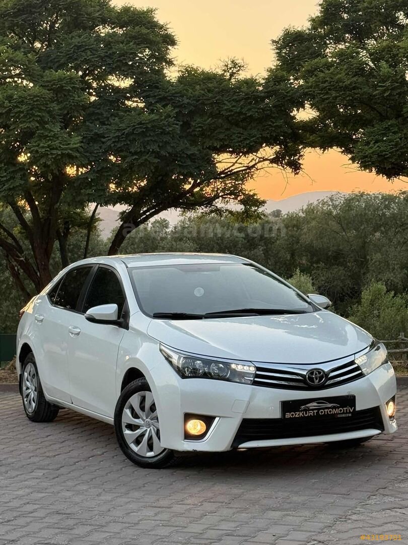 Galeriden Toyota Corolla 1.6 Touch 2014 Model Bilecik 138.000 km Beyaz 2