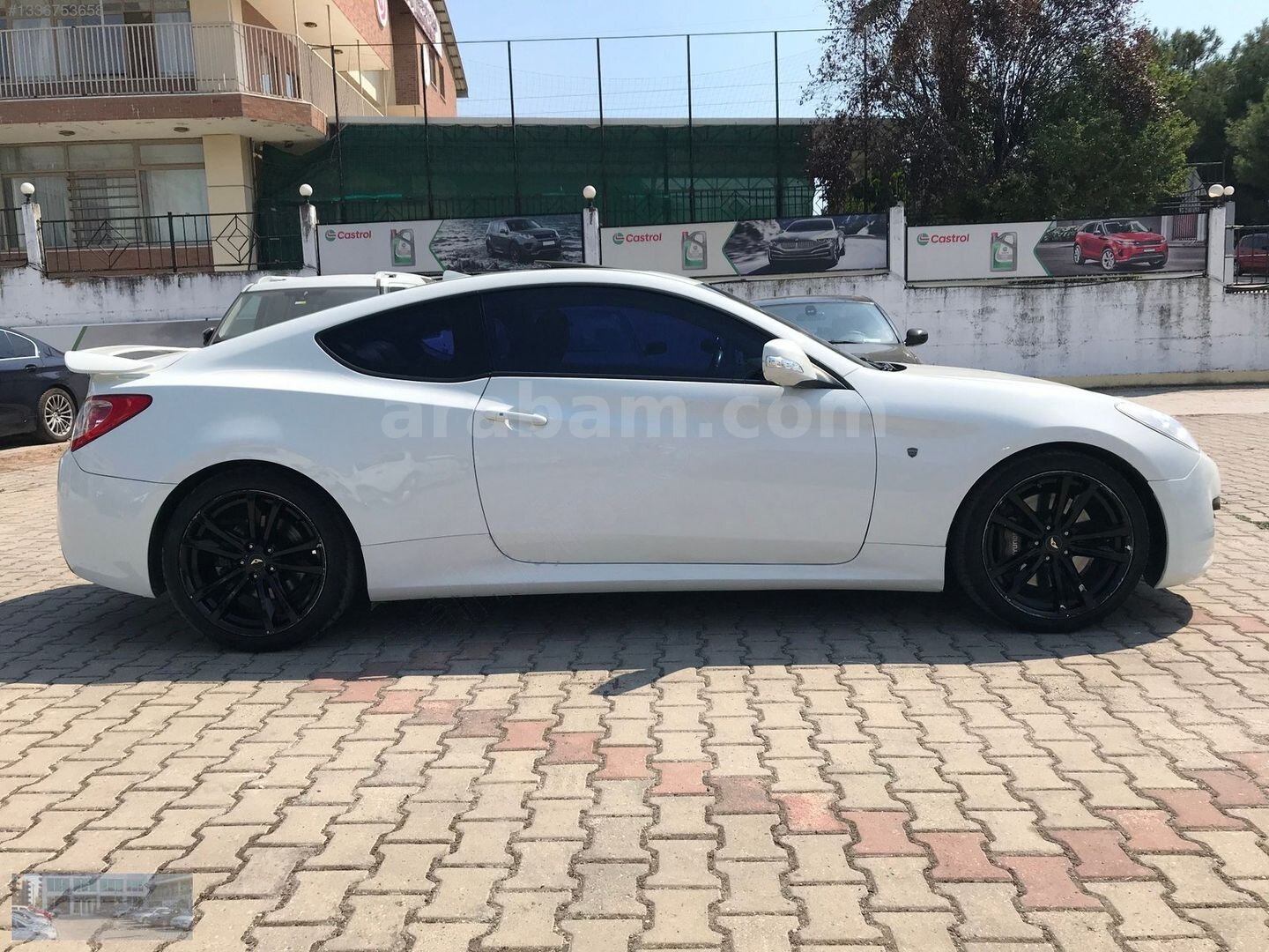 Galeriden Hyundai Genesis 2.0L TCI 2011 Model Bursa 188.000 km Beyaz 3