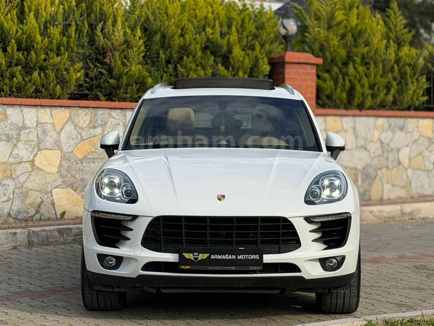 ARMAĞAN MOTORS 2015 PORSHE MACAN S 3.0 DİESEL /3.100.000TL KREDİ 2