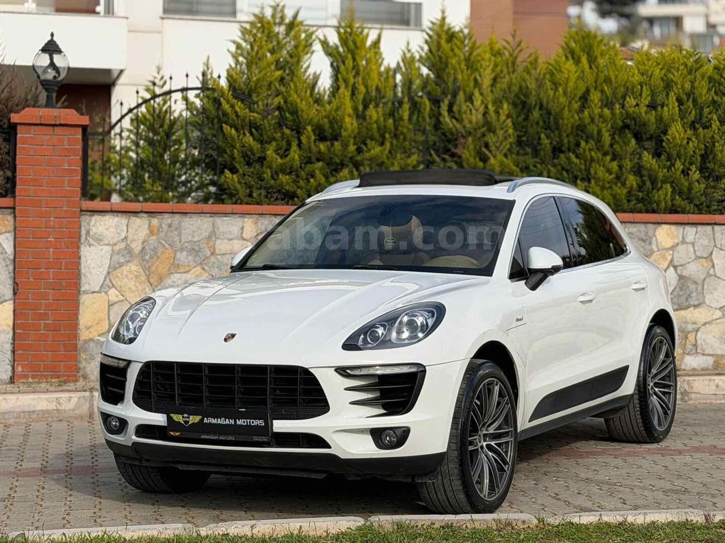 ARMAĞAN MOTORS 2015 PORSHE MACAN S 3.0 DİESEL /3.100.000TL KREDİ 3