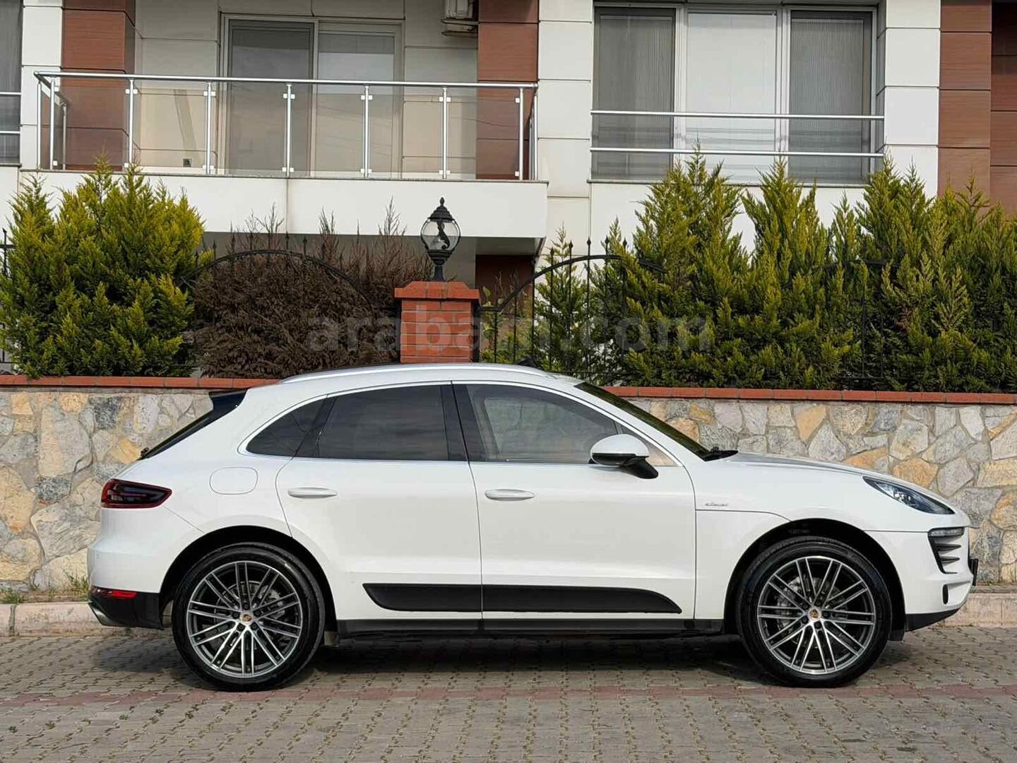 ARMAĞAN MOTORS 2015 PORSHE MACAN S 3.0 DİESEL /3.100.000TL KREDİ 5