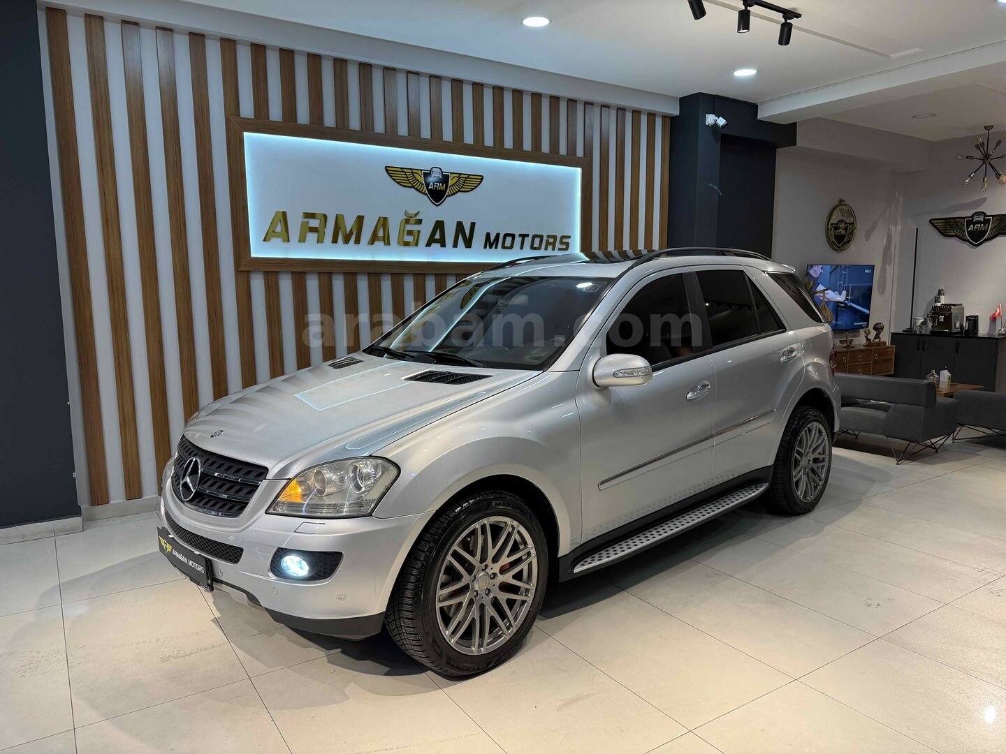 ARMAĞAN MOTORS'dan TR'de TEK ORJ MERCEDES ML500 AMG+BRABUS JANT 7