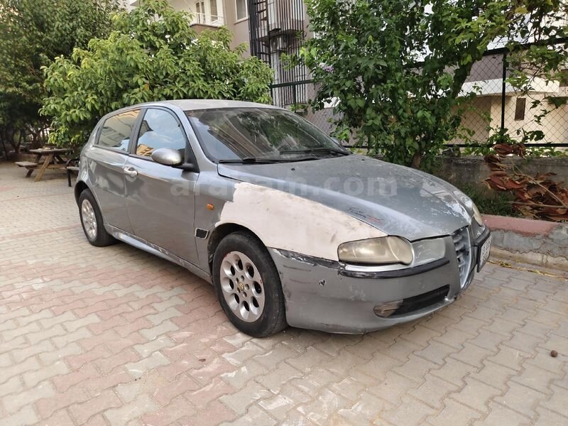 Sahibinden Alfa Romeo 147 1.6 TS Distinctive 2004 Model