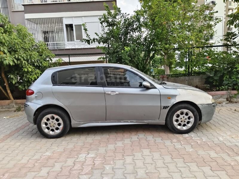 Sahibinden Alfa Romeo 147 1.6 TS Distinctive 2004 Model 3
