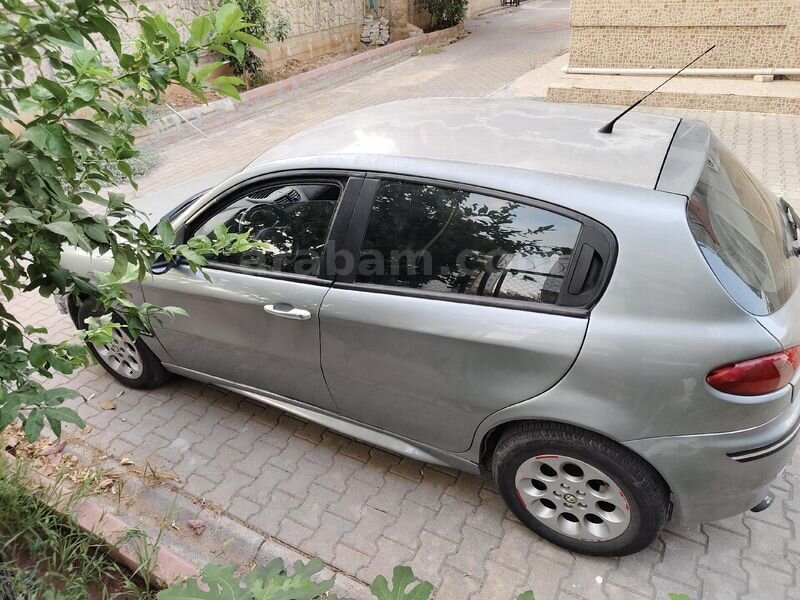 Sahibinden Alfa Romeo 147 1.6 TS Distinctive 2004 Model 4