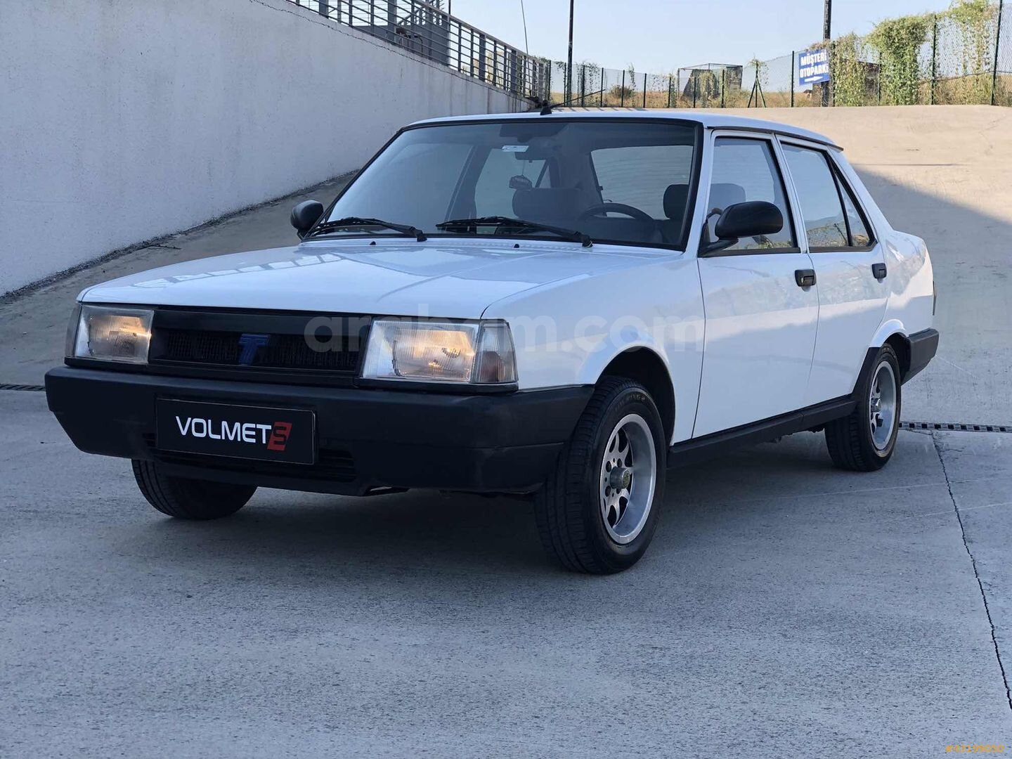 Galeriden Tofaş Şahin S 1997 Model Denizli 100.000 km Beyaz 2
