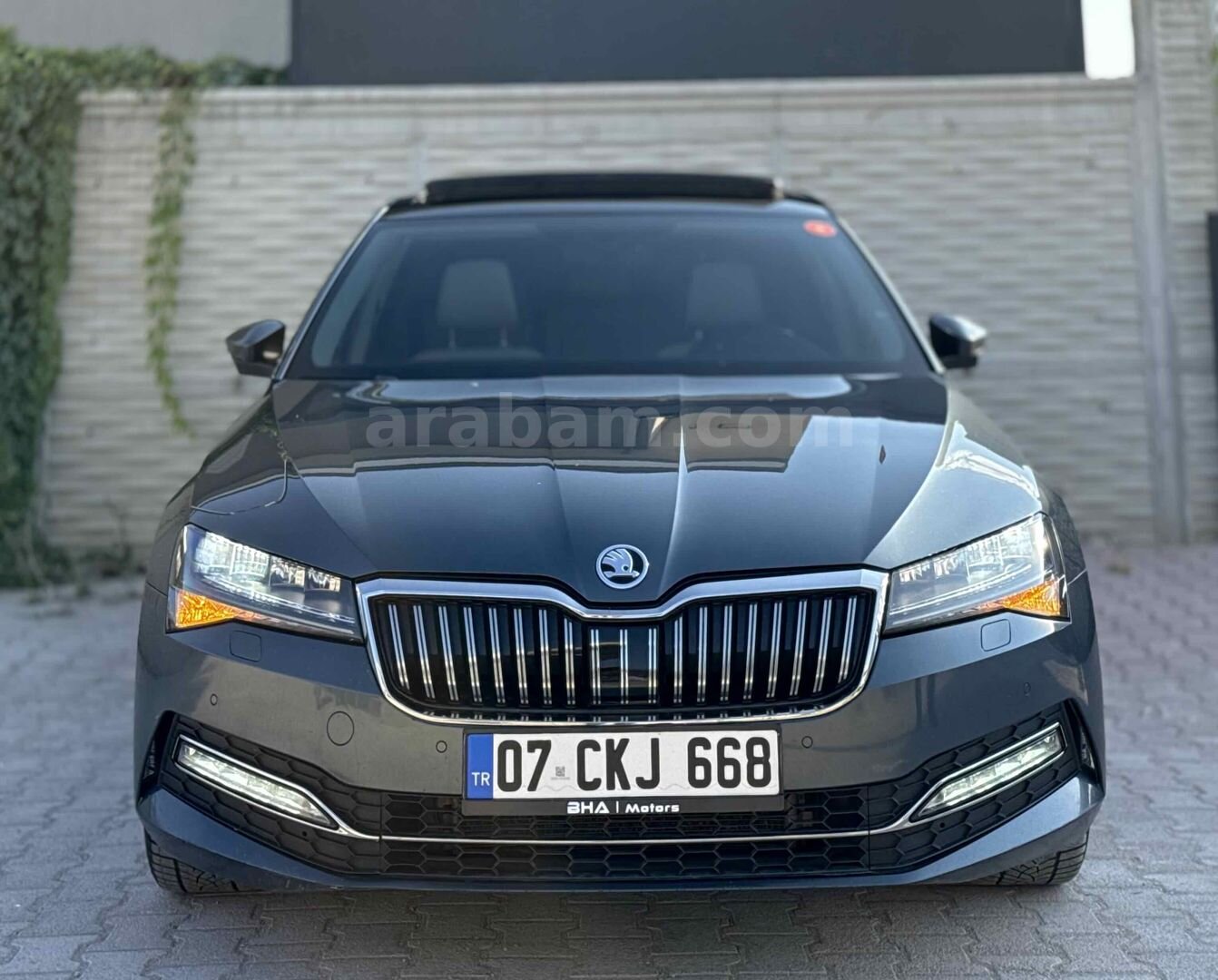 Galeriden Skoda SuperB 1.5 TSI Prestige 2021 Model Van 184.000 km Füme 6
