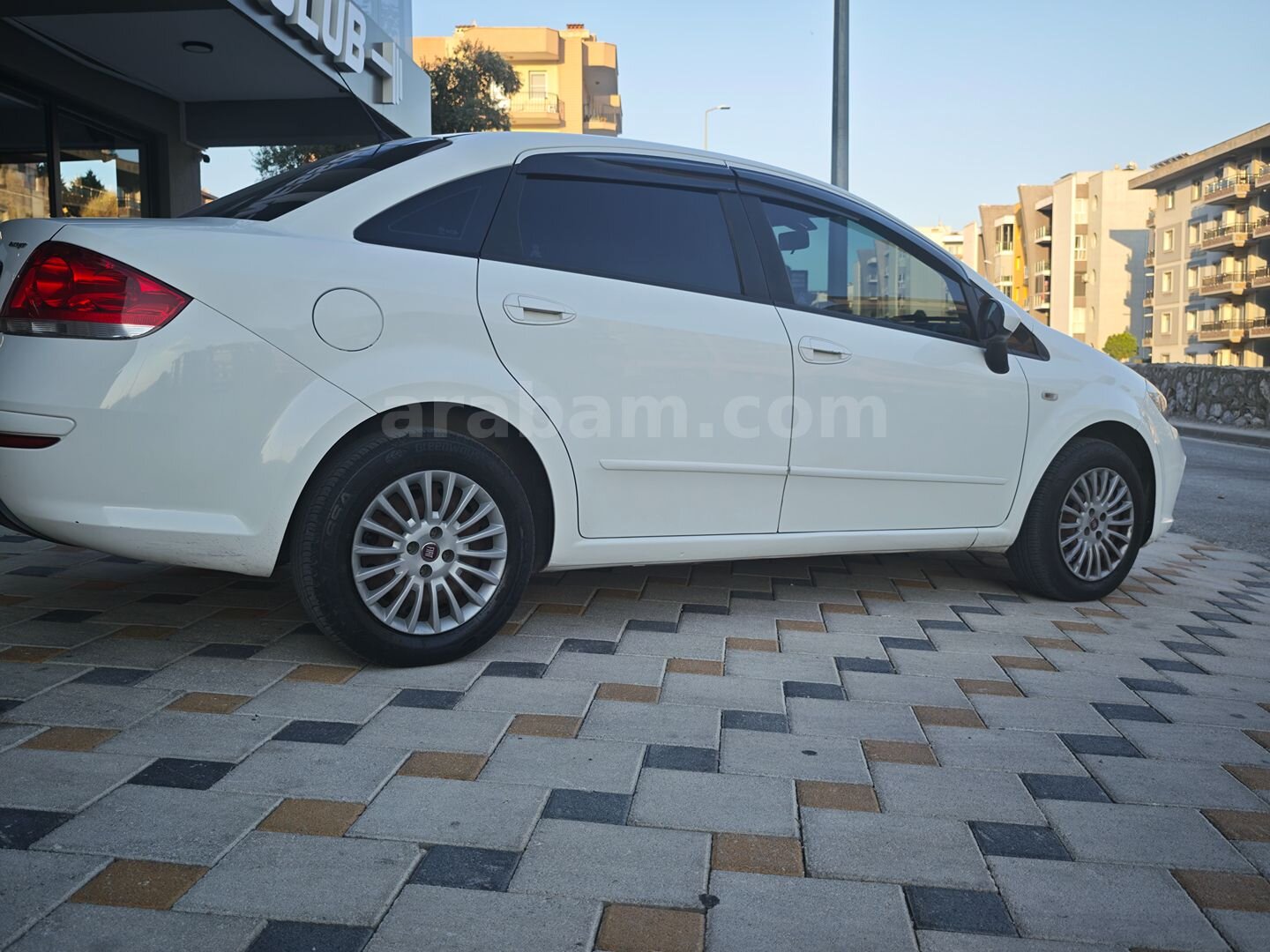 Galeriden Fiat Linea 1.3 Multijet Pop 2016 Model Aydın 95.600 km Beyaz 7