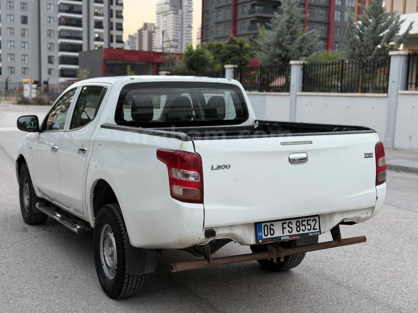 Mitsubishi L 200 4x4 Storm 2015 Model 6