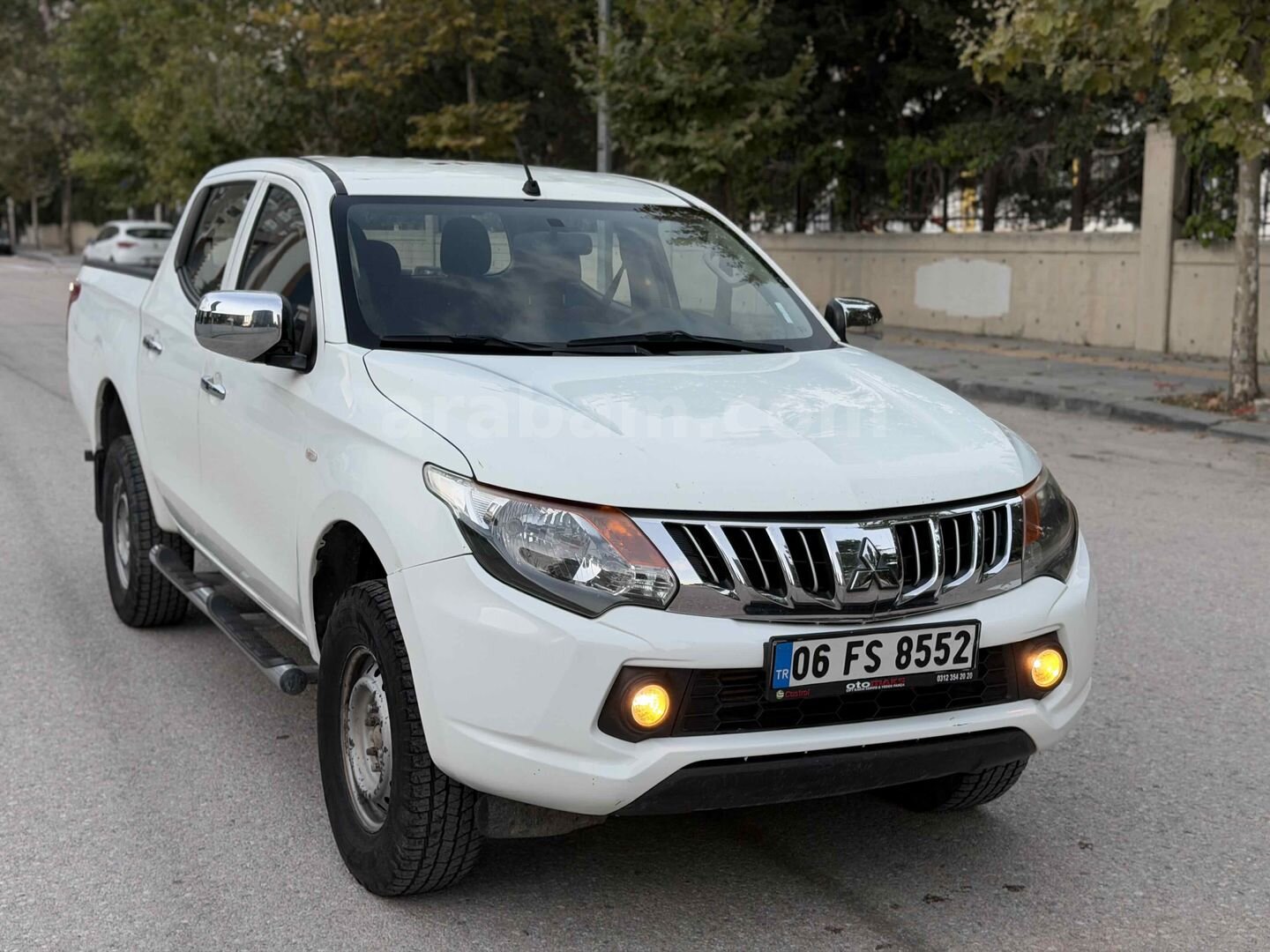 Mitsubishi L 200 4x4 Storm 2015 Model 2