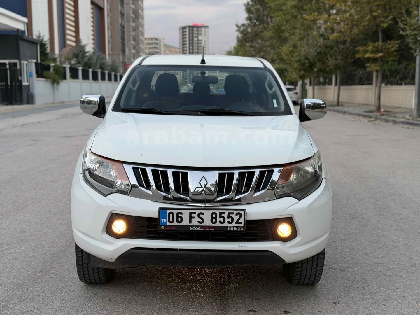 Mitsubishi L 200 4x4 Storm 2015 Model 1
