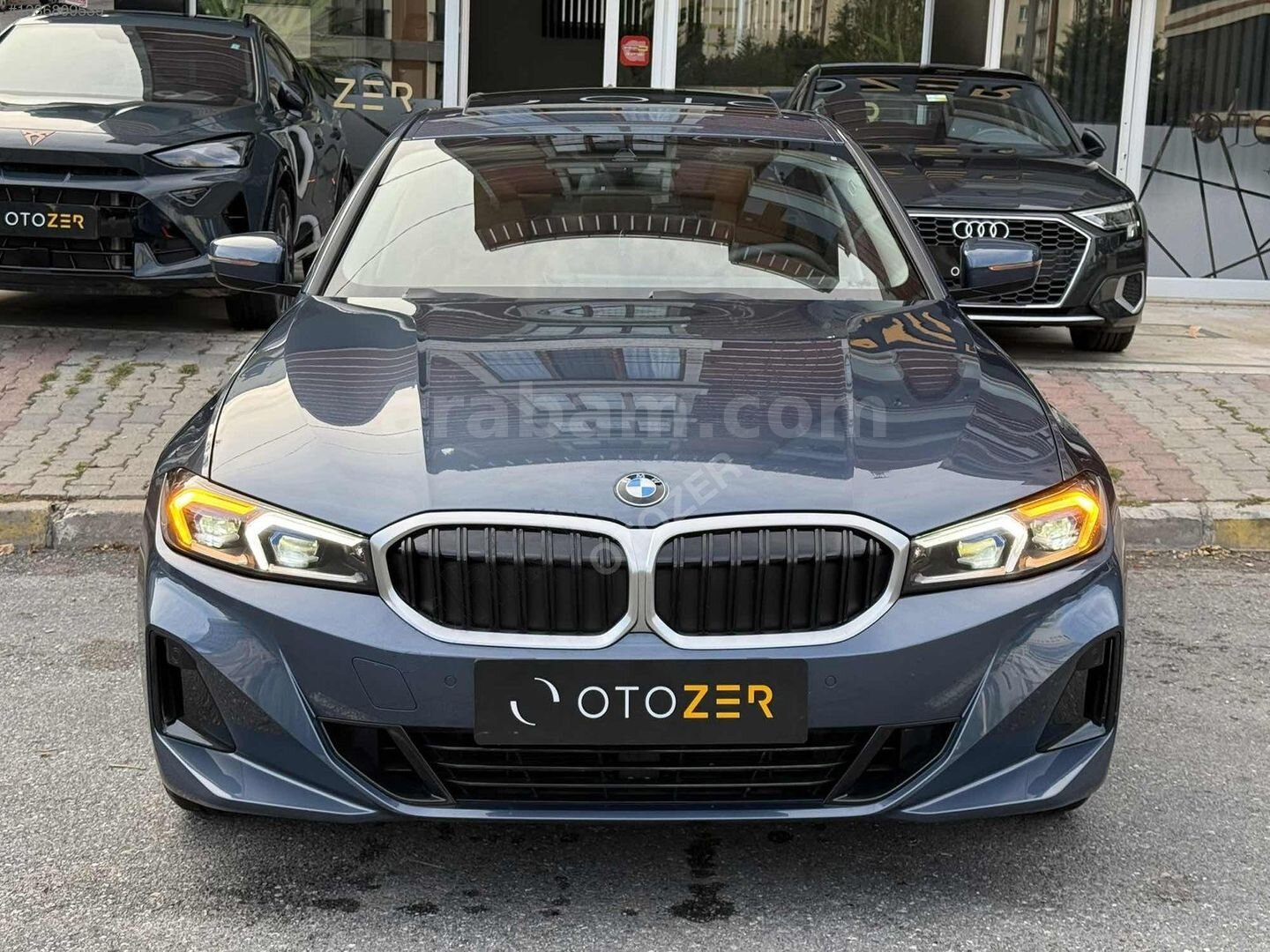 Galeriden BMW 3 Serisi 320i Sport Line 2025 Model İstanbul 6.001 km Mavi 1