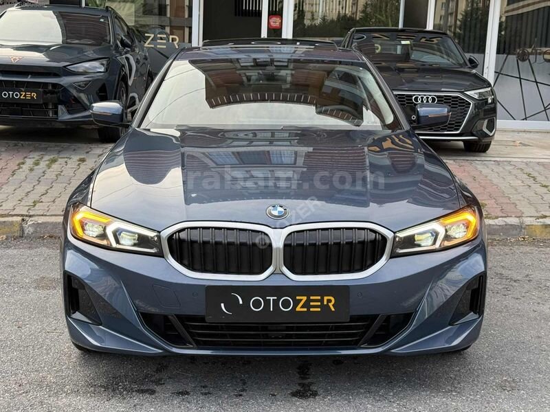 Galeriden BMW 3 Serisi 320i Sport Line 2025 Model İstanbul 6.001 km Mavi 1