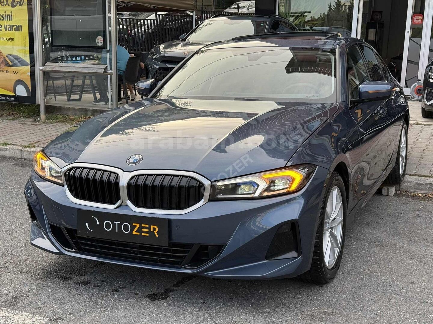Galeriden BMW 3 Serisi 320i Sport Line 2025 Model İstanbul 6.001 km Mavi 3